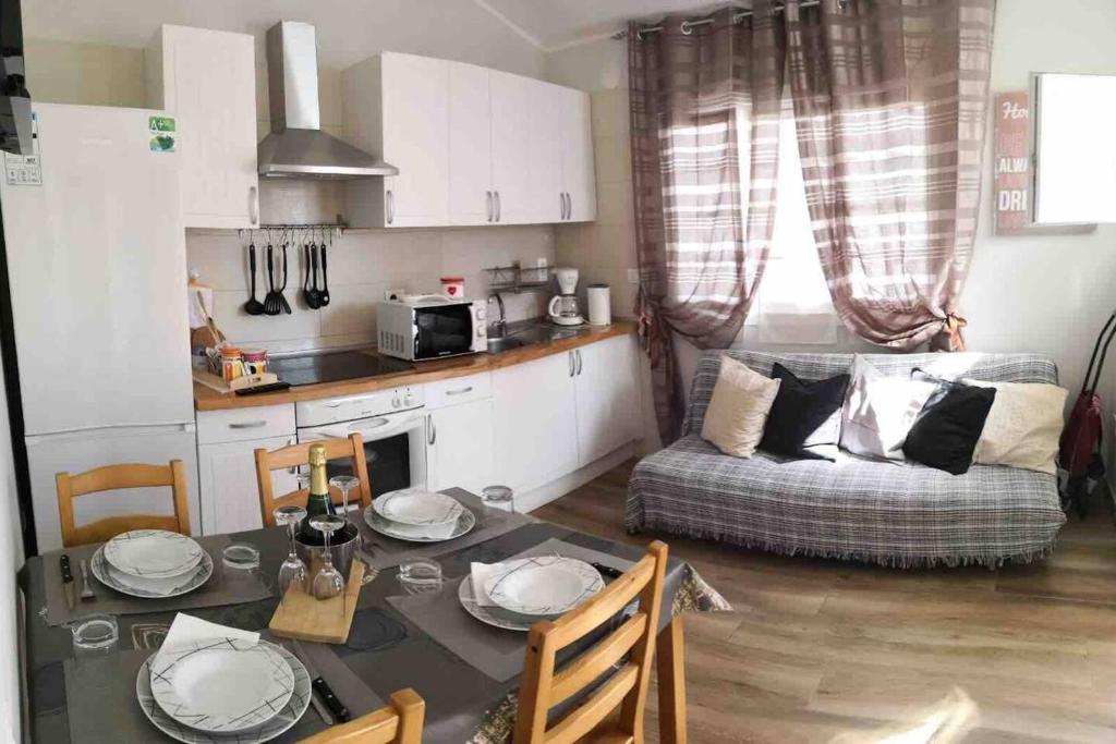 2 bedrooms appartement with shared pool terrace and wifi at Costa del Silencio 1 km away from the beach photo 1