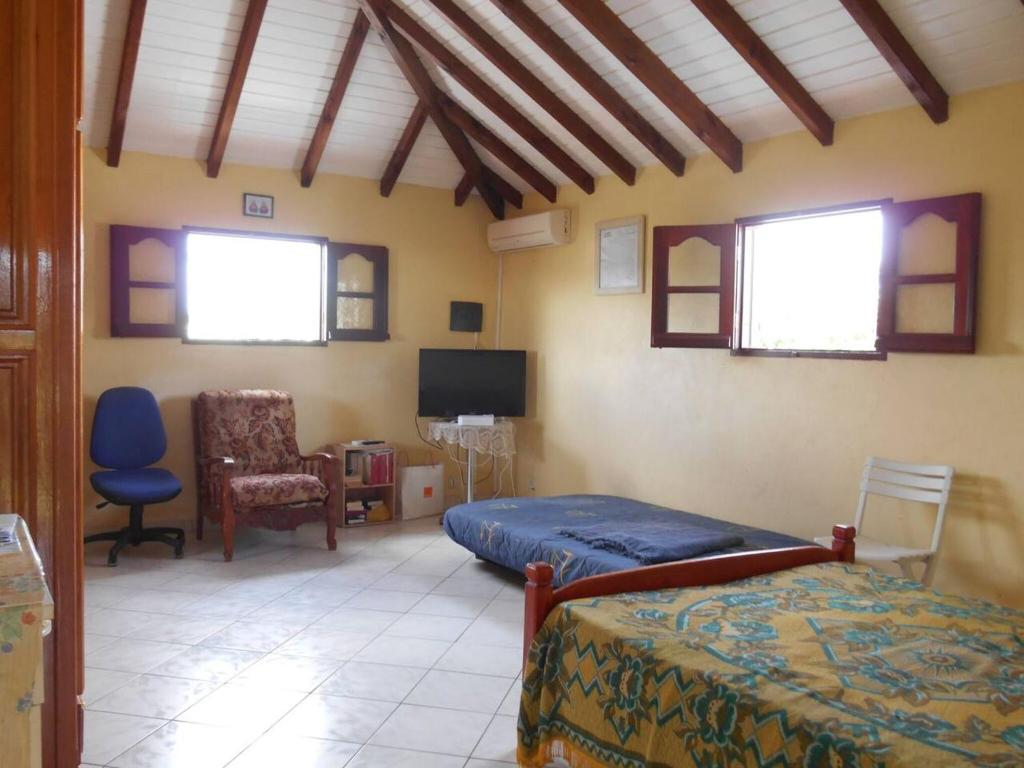 Appartement de 2 chambres a Anse Bertrand a 500 m de la plage avec wifi photo 1