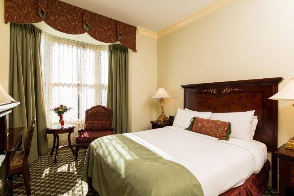 Diamond Hotel photo 2
