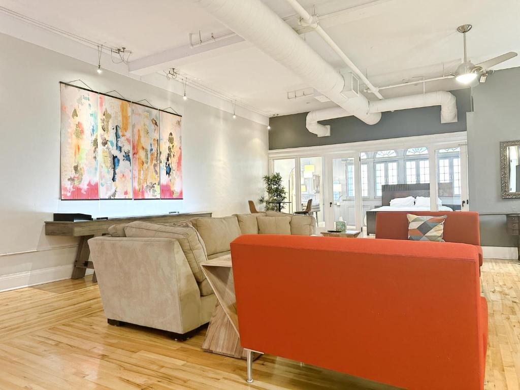 The Historic Lyric Penthouse with Private Rooftop photo 3