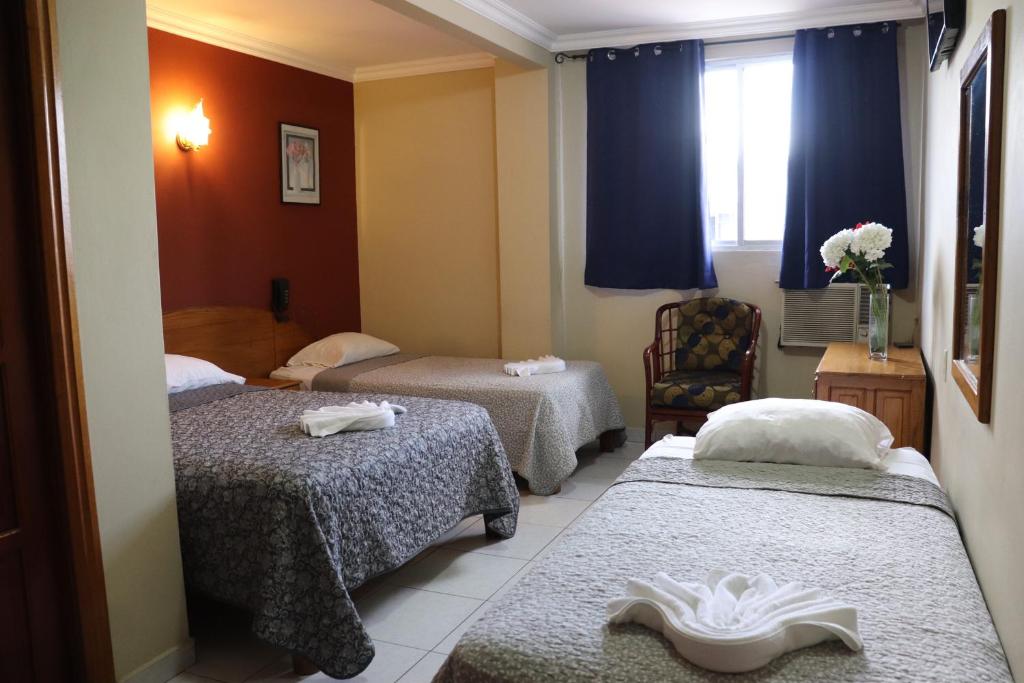 Hotel Toledo photo 2