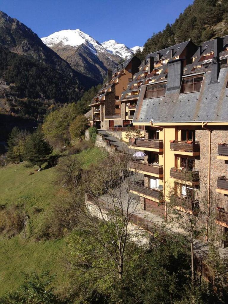 2 bedrooms appartement with terrace and wifi at Arinsal photo 1