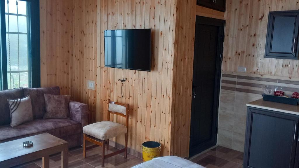 Rosemary Huts photo 3