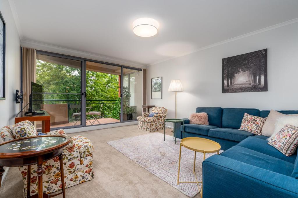 Grif16 Vibrant 2BR Apt 3 mins to Manuka Terrace photo 1