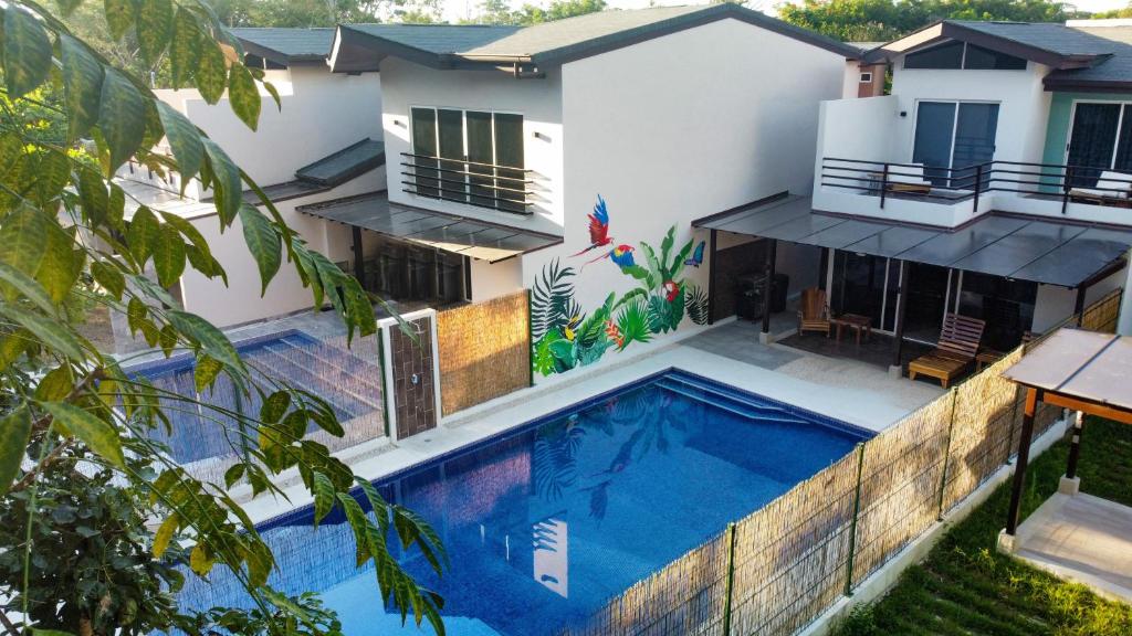 Amazing home with private pool & high-speed Wi-Fi! photo 1