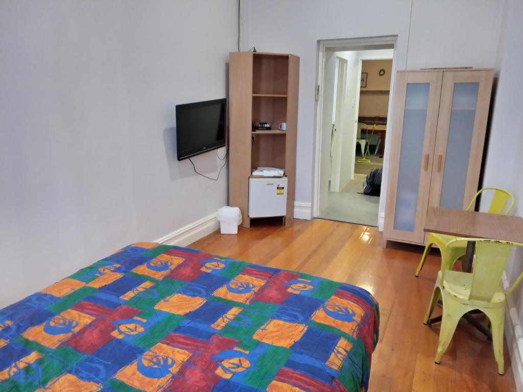 Austral Inn Room Type - Deluxe Queen Room