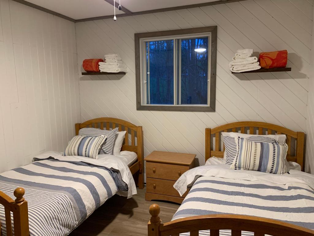 R&B Retreats - Little Angler's Cottage photo 3