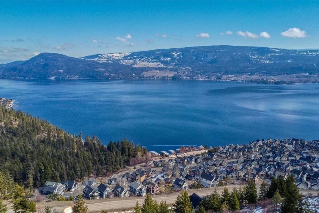 Hilltop Haven at La Casa Resort Lakeside Kelowna photo 1