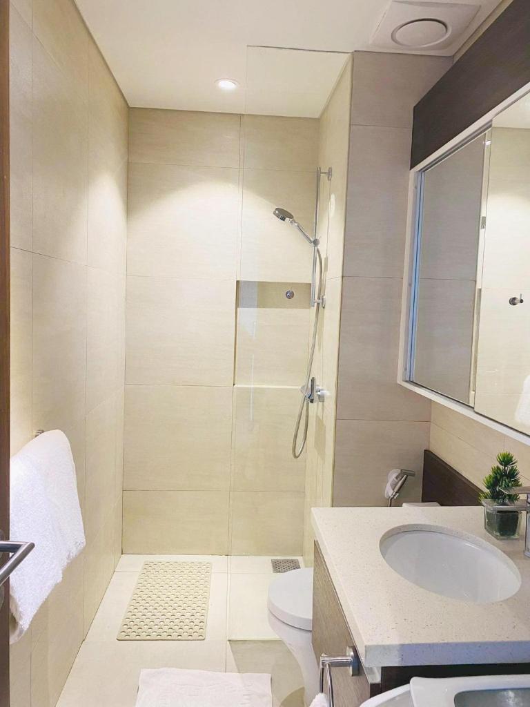 Deluxe Suite 1BR Tambuli Seaside photo 2