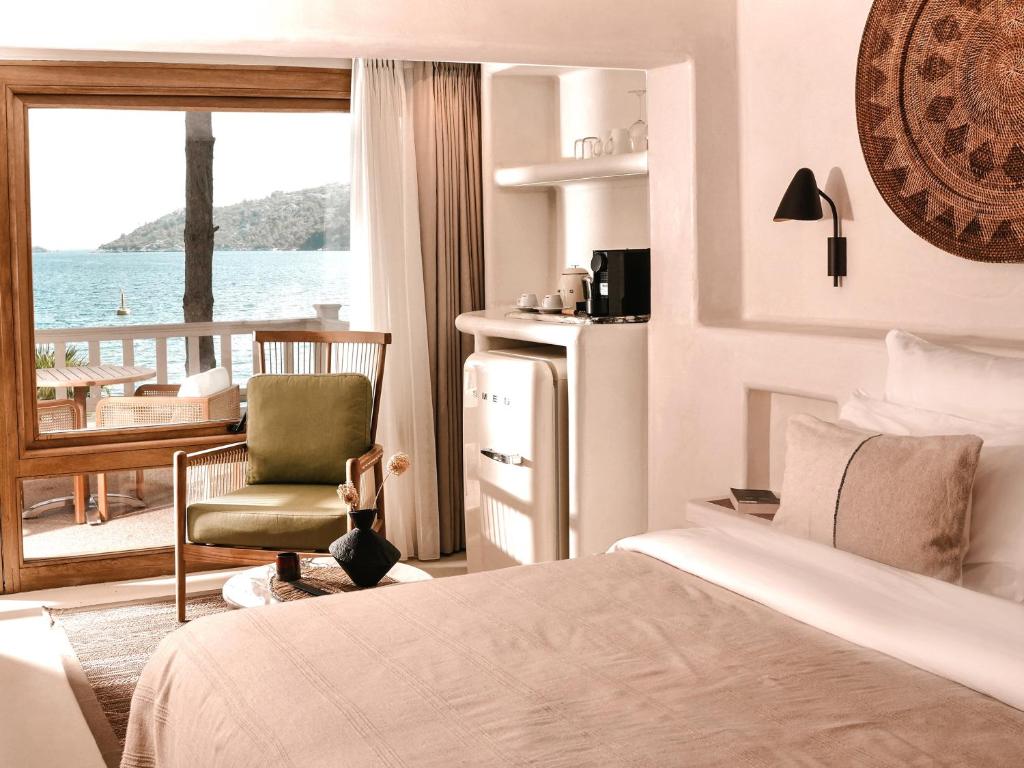 Perios Beach House - Adults Only photo 2