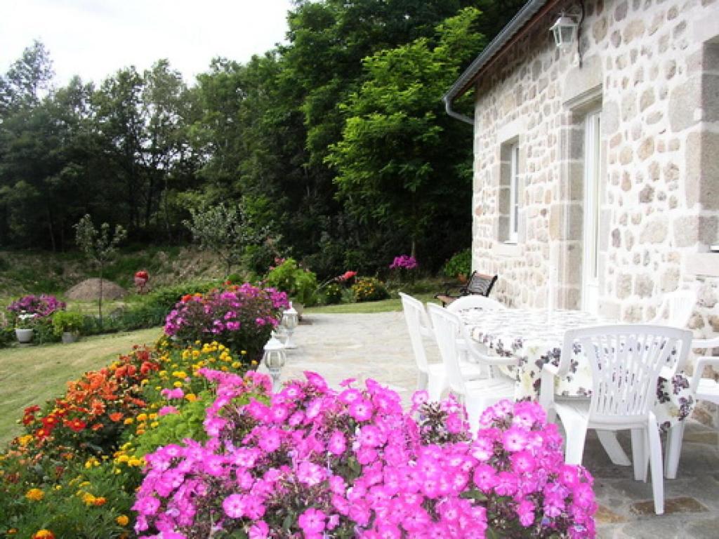 Gîte de France à Sarroux - St Julien 3 épis - Gîte de France 6 personnes 414 photo 2