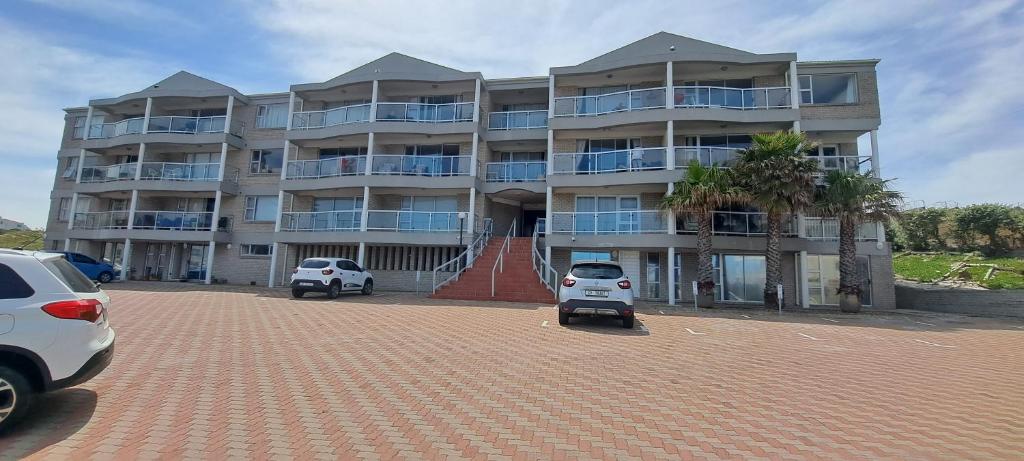 201 Coral Island, 88 Coral Road, Bloubergstrand