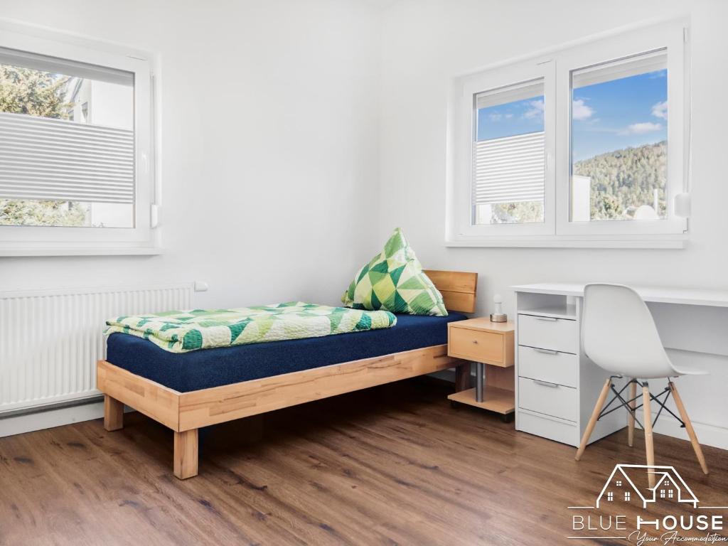 Blue House - Your Accomodation