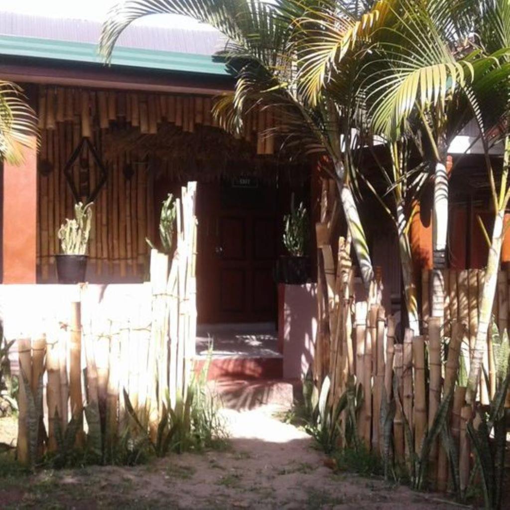 Room in Villa - Outback RetreatHotel