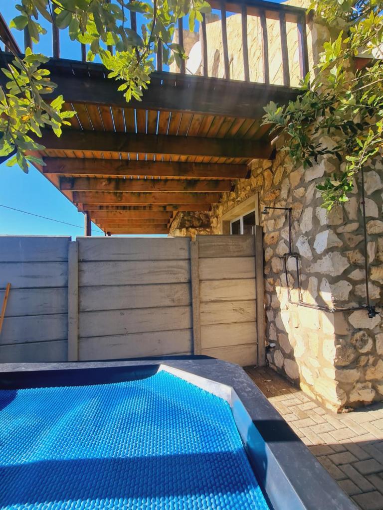 Verregaande Cottage with hot tub photo 1