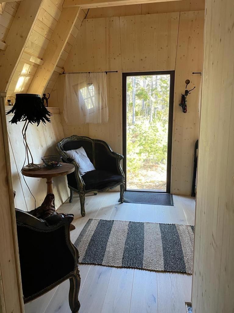 Fairytale tinyhouse near the sea - Häxans hus photo 1
