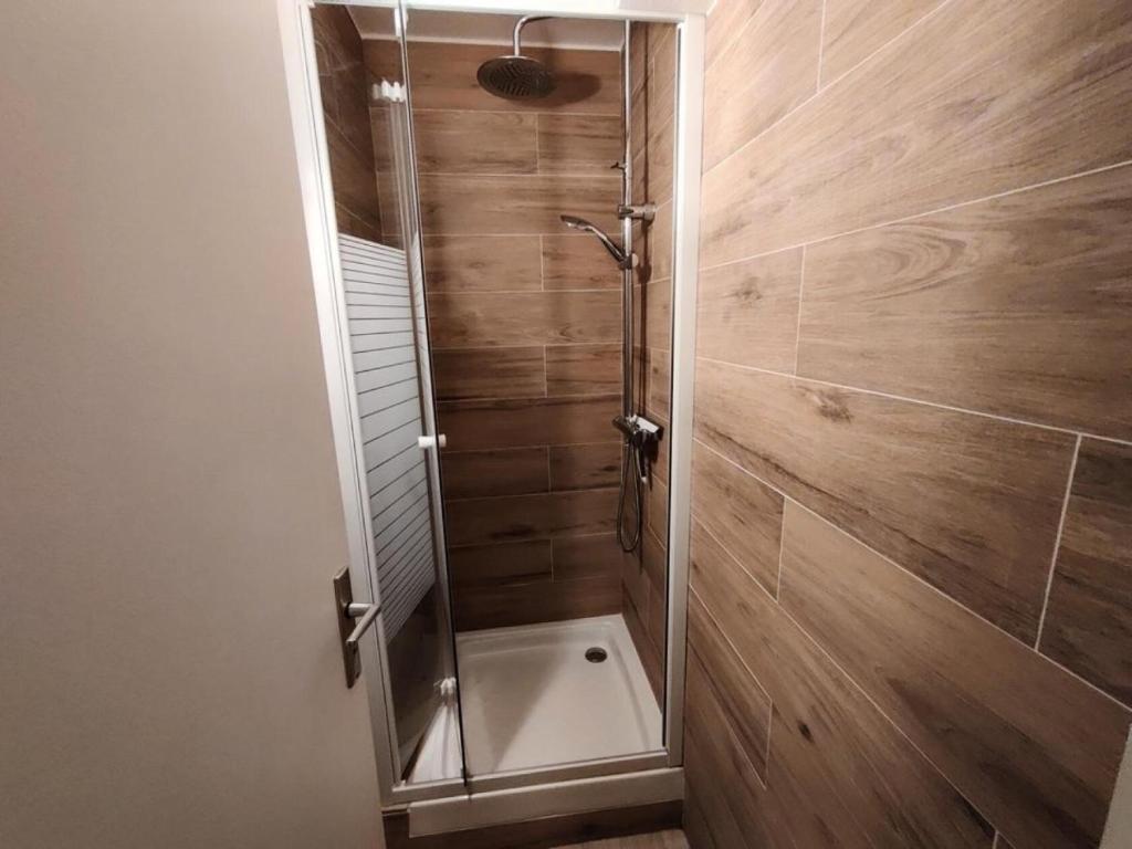 Le Chalet - Appartements pour 4 Personnes 174 photo 2
