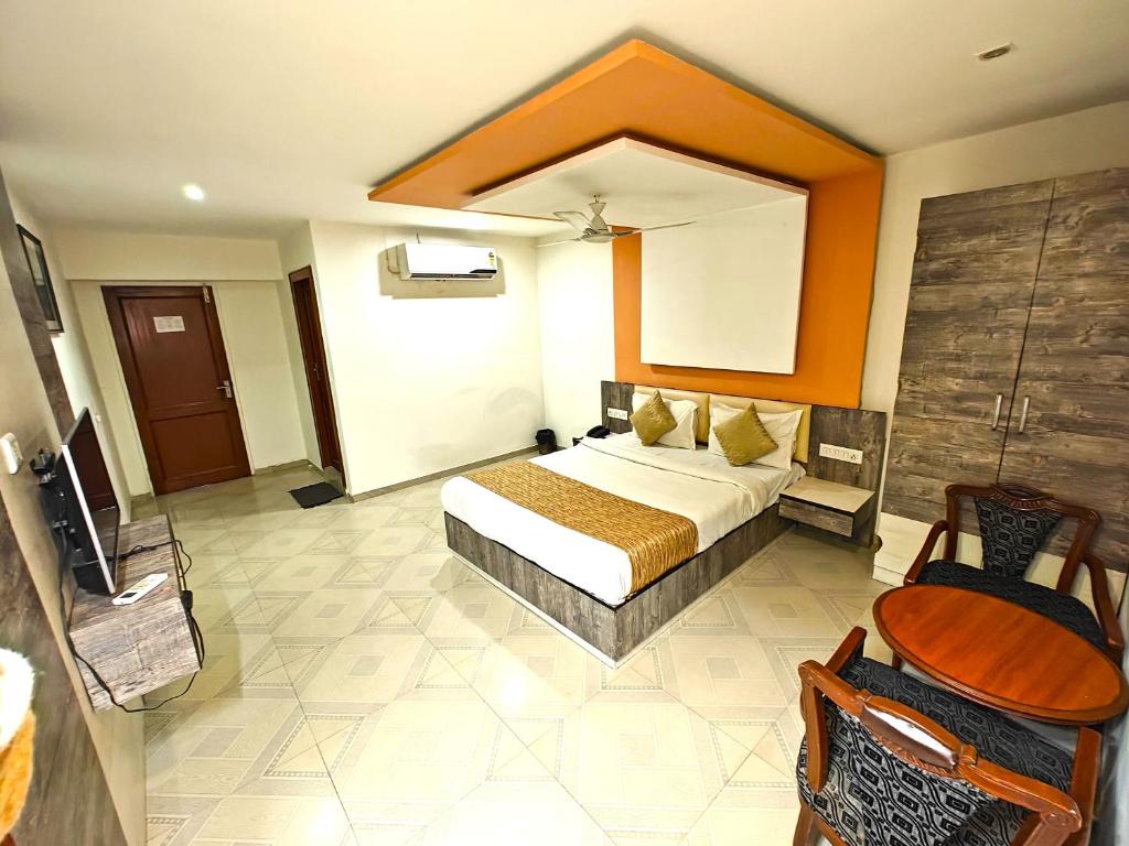 Hotel Sadbhav photo 2