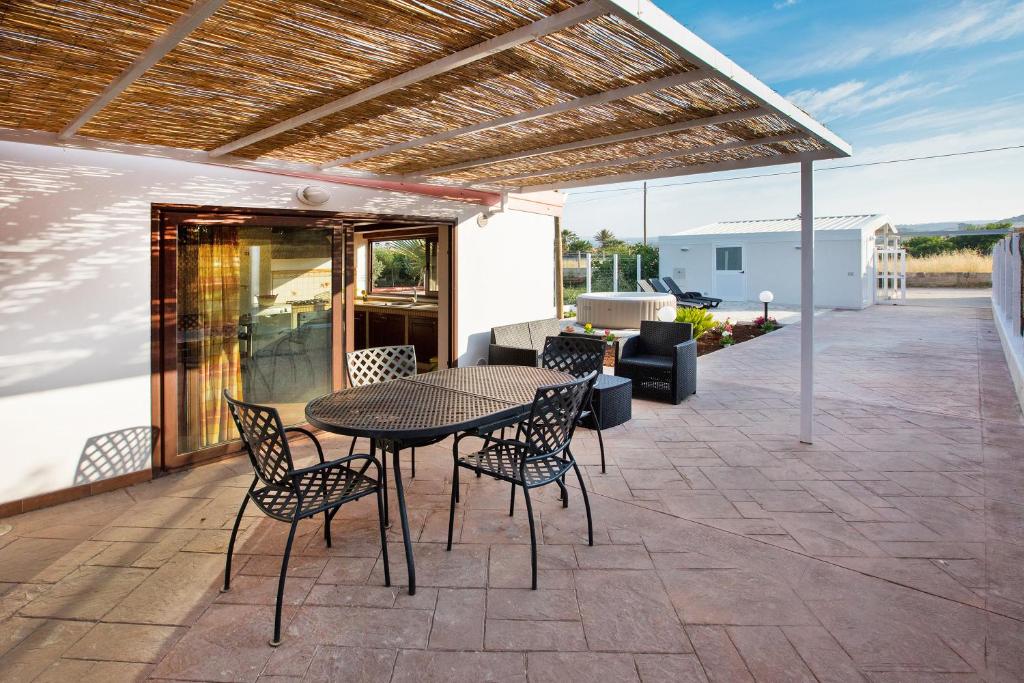 Dune Giardino - Happy Rentals photo 1