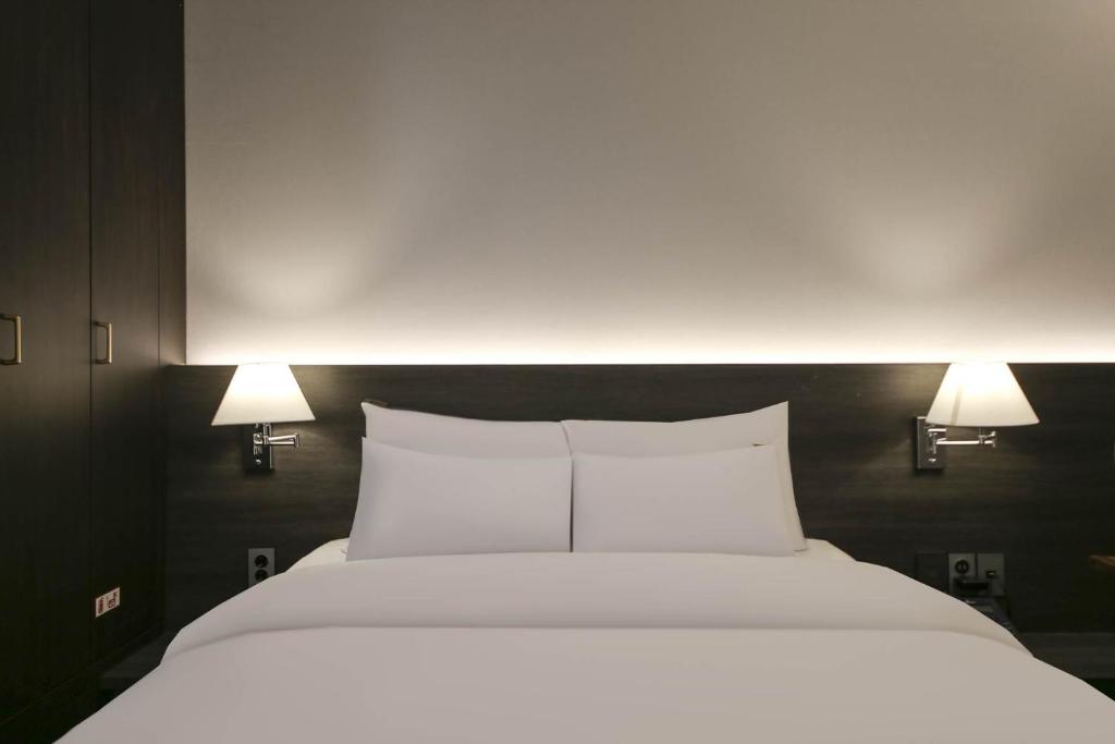 H Avenue Hotel Sangmu Branch photo 4