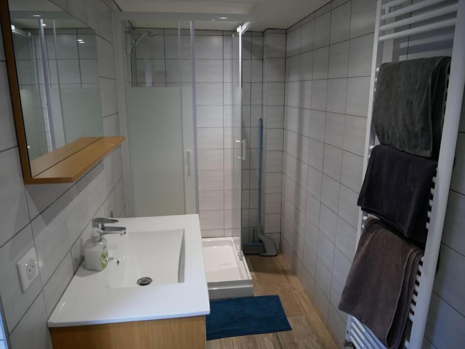 Appartement entier dans cour intérieure photo 1
