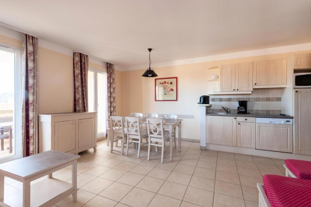 Les Coteaux de Pont Royal en Provence - maeva Home - Appartement 3 Pièces 6 81 photo 2