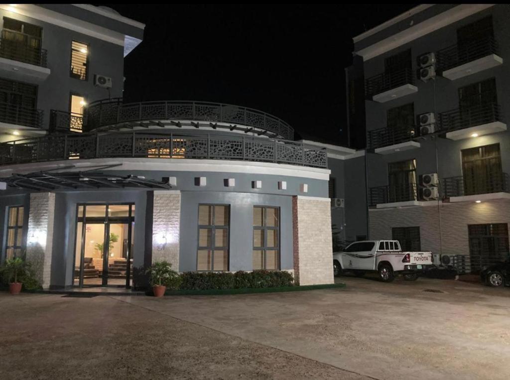 swiss pearl continental hotel photo 3