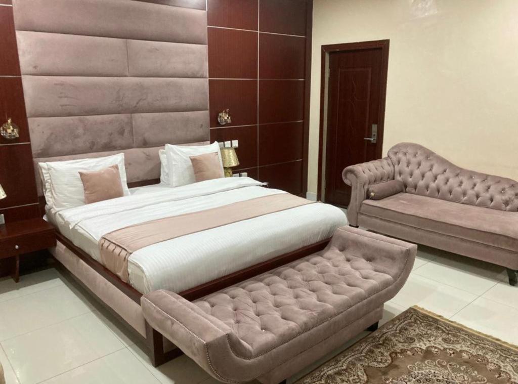 swiss pearl continental hotel photo 4