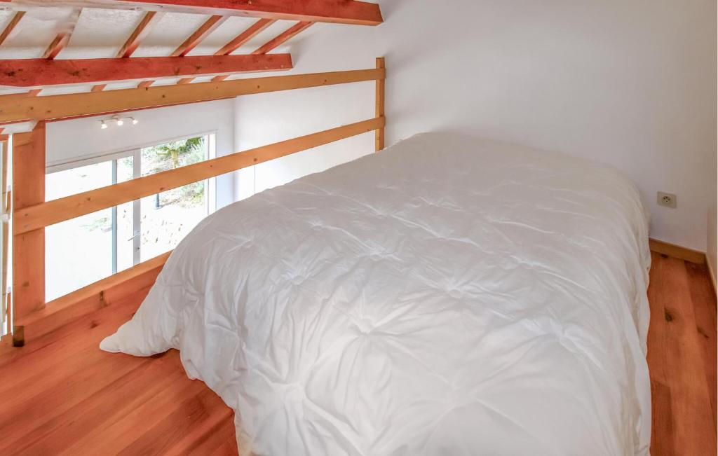 Amazing Home In Chassiers With House A Panoramic View photo 4