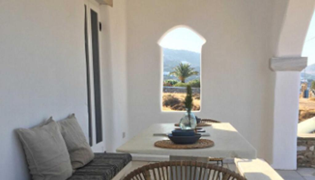 Spacious Antiparos Apartment | 2 Bedrooms | Apartment Malachor | Stunning Sea & Garden Views | Agios Georgios photo 1