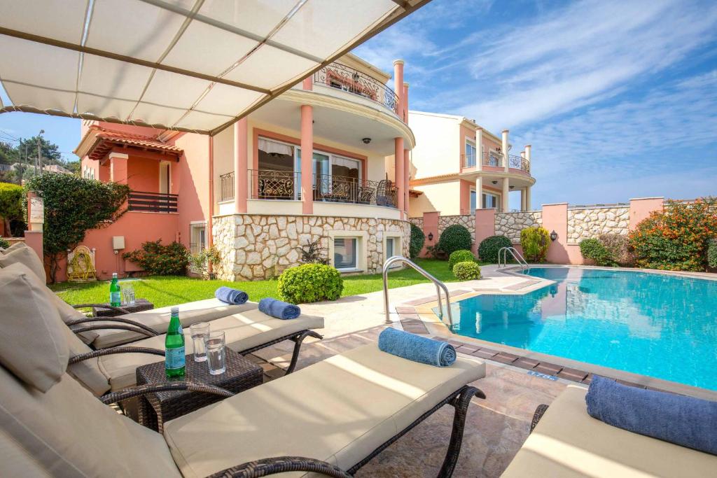 Villa Romanza Alpha photo 1