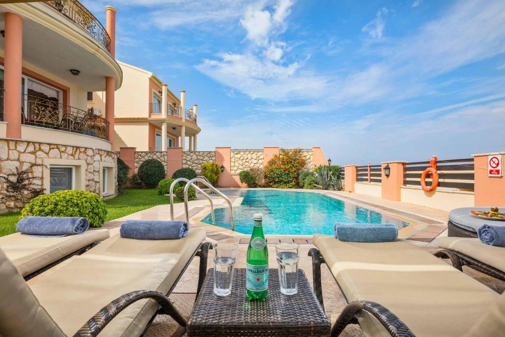 Villa Romanza Alpha photo 2