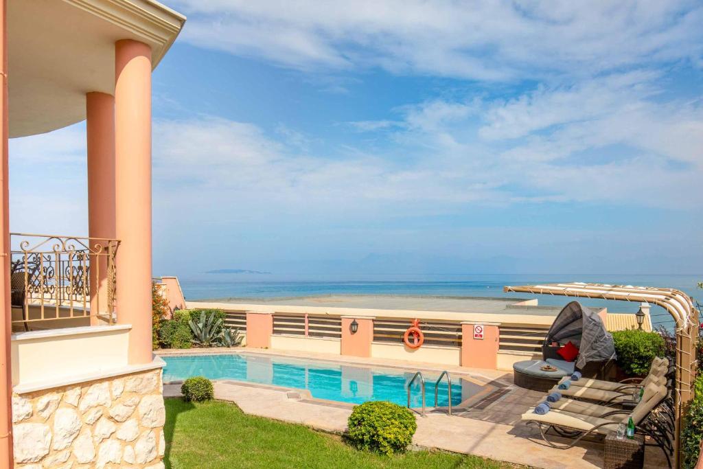 Villa Romanza Alpha photo 4