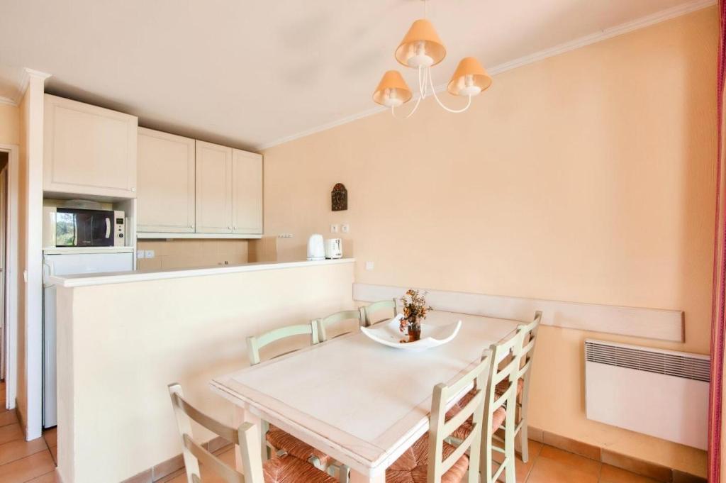 Village Pont Royal en Provence - maeva Home - Appartement 2 pièces 6 person 034 photo 1