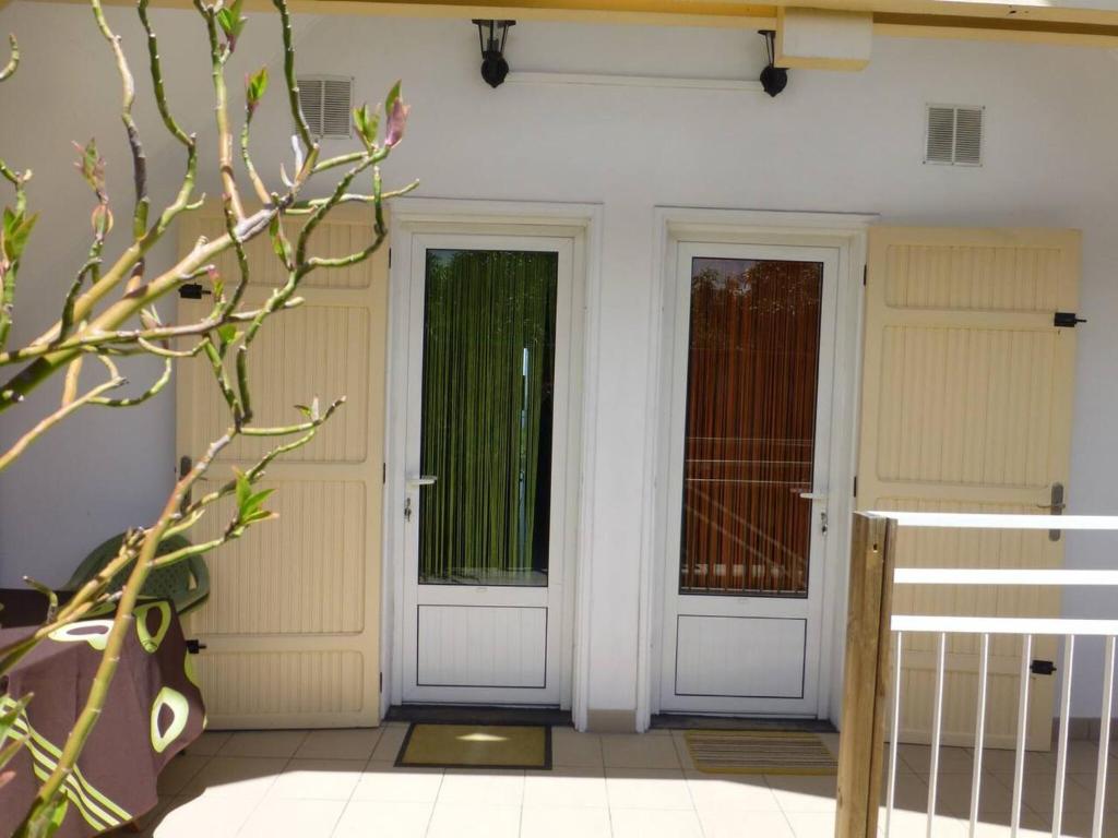 Appartement d'une chambre avec piscine partagee et wifi a ligne des bambous Ravine des cabris photo 4