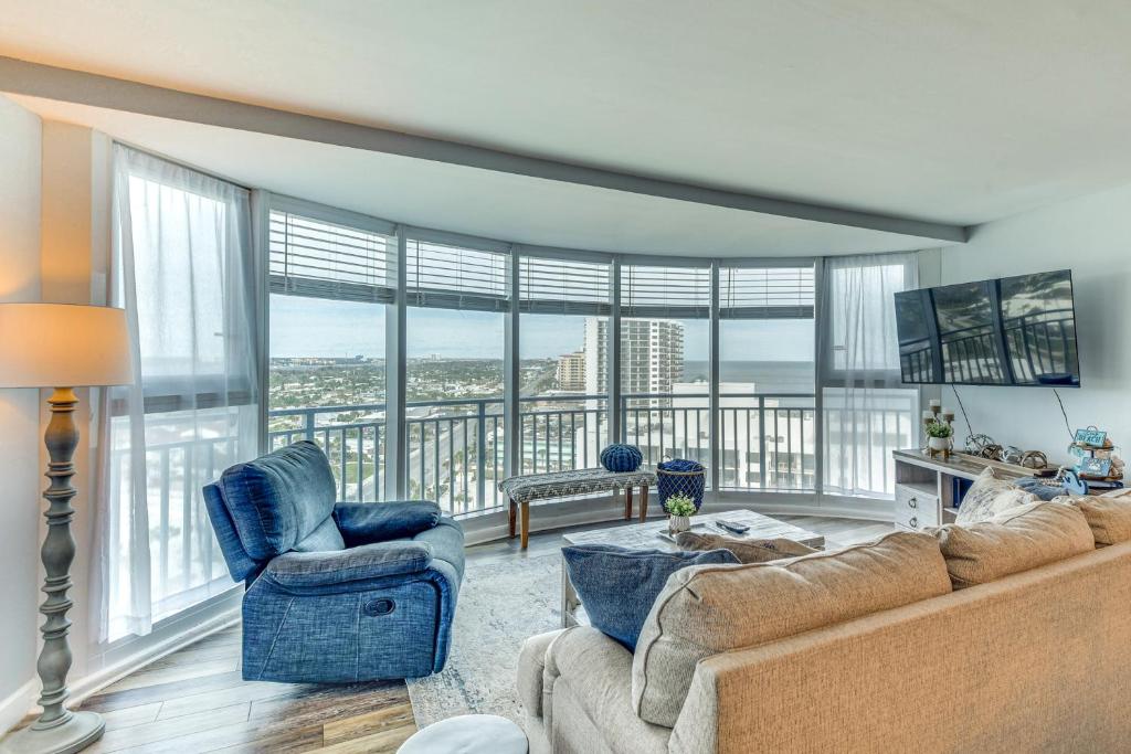 Beautiful Daytona Beach Shores Condo with Hot Tub! photo 4