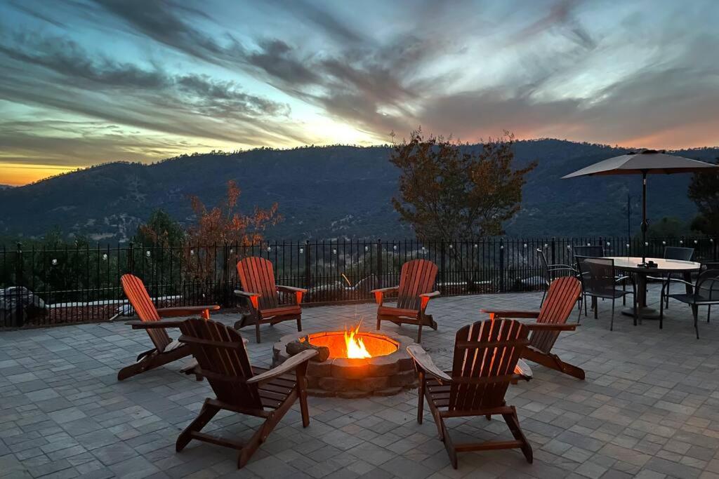 Stargazing Retreat: fire pit/hot tub near Yosemite photo 4