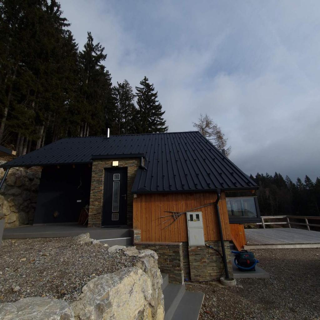 Koča z razgledom photo 2