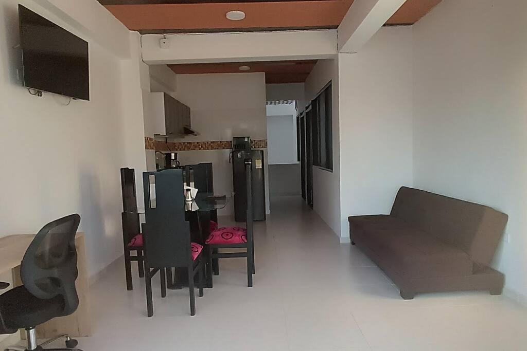 Bello apartamento en Lérida. photo 3