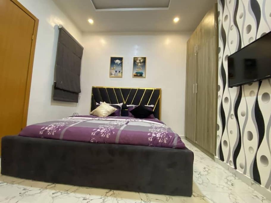 Mo Apartments - 3 Bedroom Space photo 4