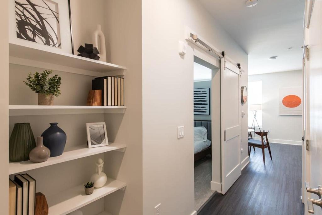 Cozysuites l Prime 1BR in Downtown Cincinnati photo 4