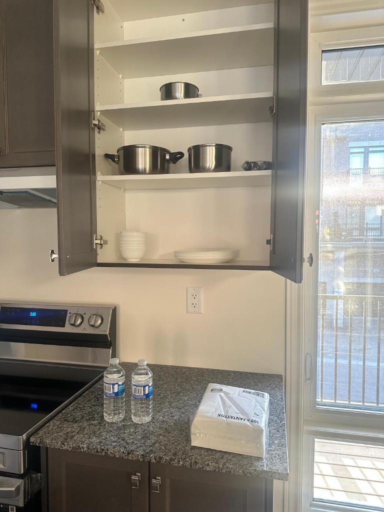 Private room in a Brand new House-Ajax-Greater Toronto, 30 min to Pearson Airport photo 4