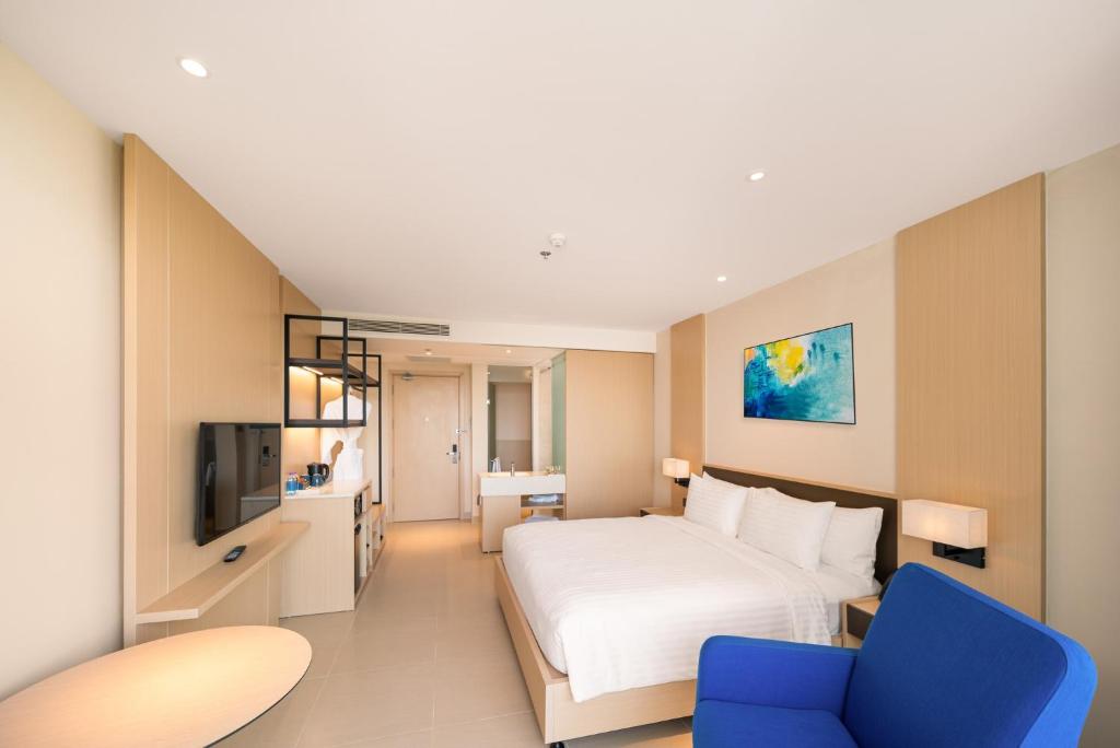 The Arena Cam Ranh resort's full Service Apartment 5*