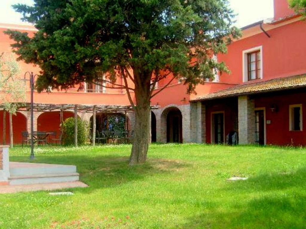 Spacious Holiday Home in Montaione with Garden photo 3