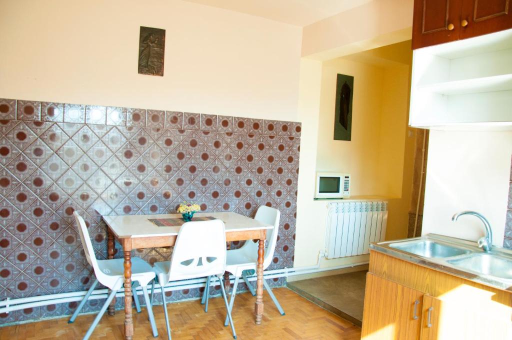 Azhdahak B&B in Geghashen , Abovyan photo 4