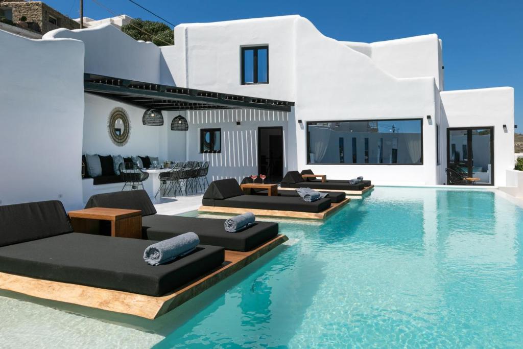 Exquisite Mykonos Villa - Villa Hephaestus I - 5 Bedroom - Infinity Pool - Outdoor Jacuzzi - Psarou photo 1