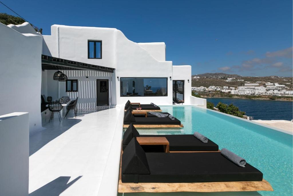 Exquisite Mykonos Villa - Villa Hephaestus I - 5 Bedroom - Infinity Pool - Outdoor Jacuzzi - Psarou photo 2