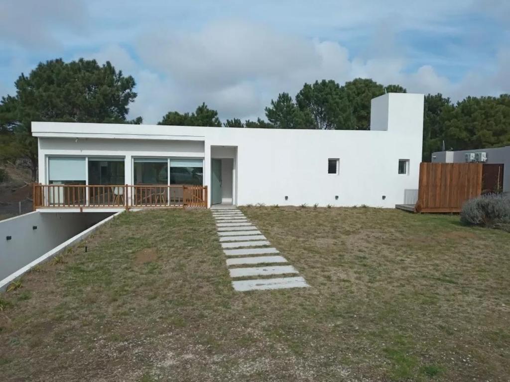 Alquilo Casa en Costa Esmeralda photo 2