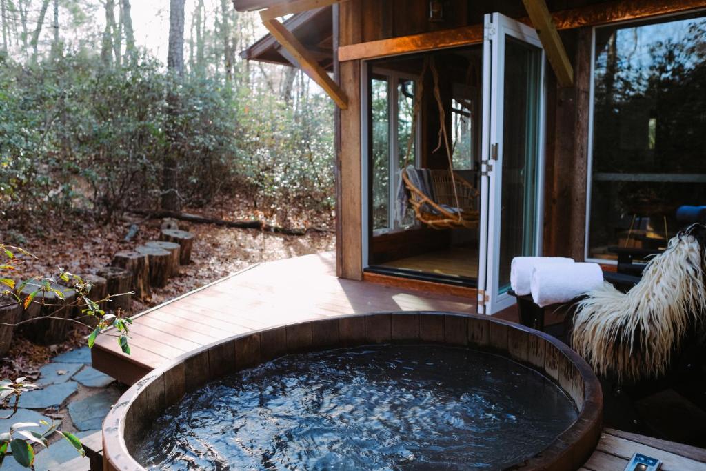 The Forest Bathhouse - Sauna, Soak, & Luxury image