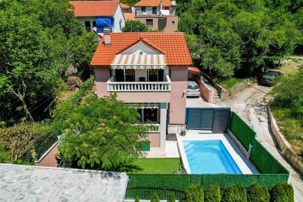 Villa Arabela with private pool photo 1